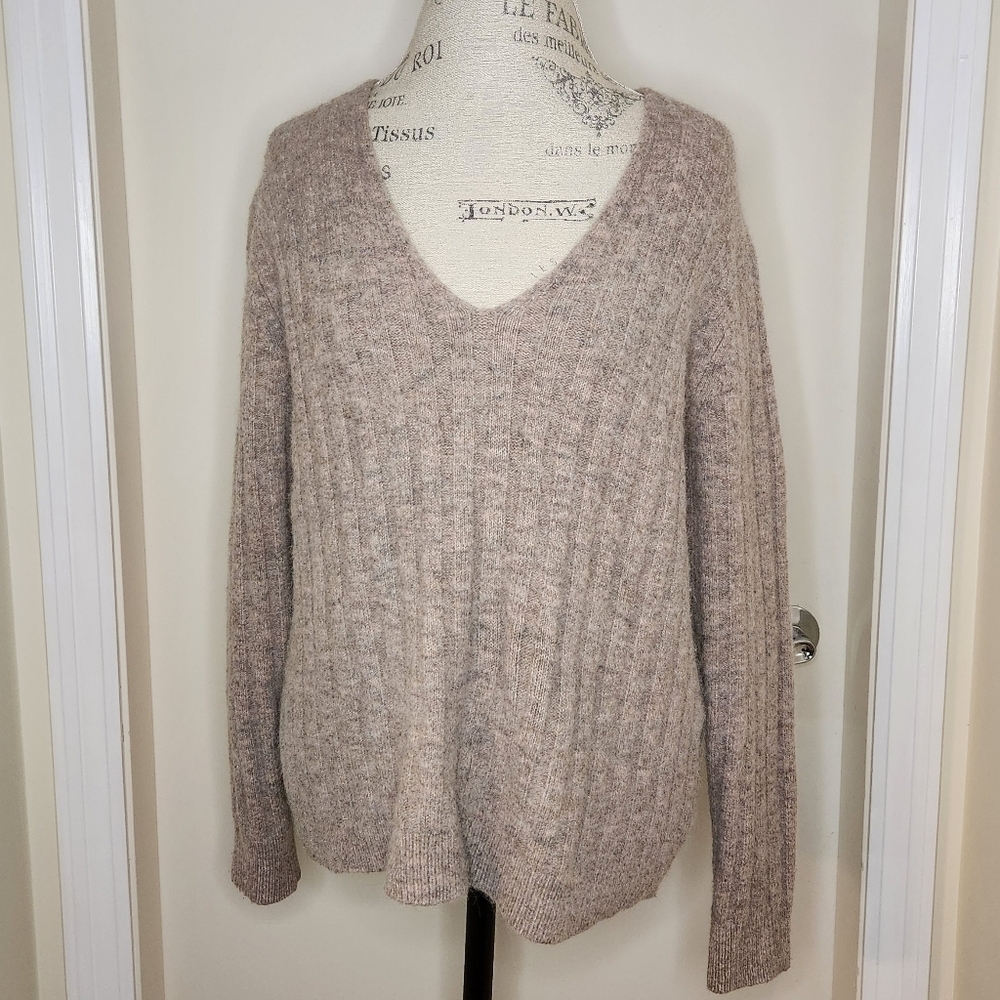 Wilfred Aritzia Wool Knit Sweater